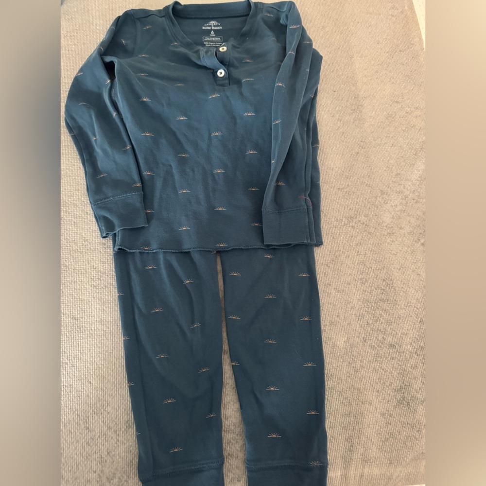 Roller Rabbit x Faherty Pajamas size 6